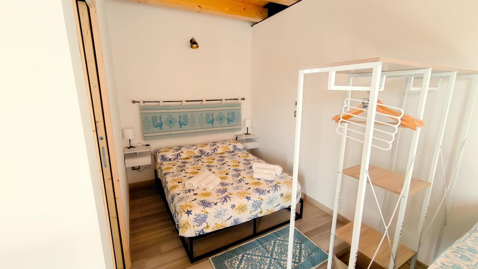 Guesthouse I Tramonti Olmedo Exterior photo